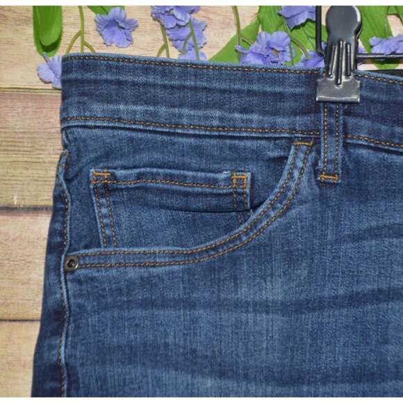 Sonoma Woman's PLUS Sized Skinny Leg Jeans Size 24W Stretch Comfort High Rise - Picture 3 of 9